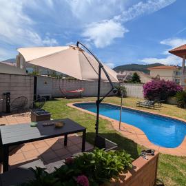 Casa Sabarís con piscina a 5 minutos de la playa - Casa Capisco, hotel a Baiona