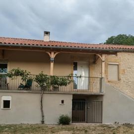 Gîte en pierre maison quercynoise, hotel v destinaci Vaylats