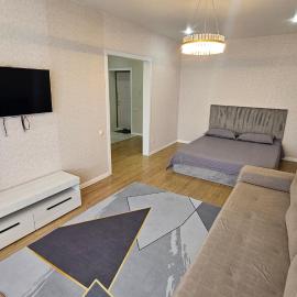 1-комнатная квартира в Новостройке 2 этаж, Hotel in Petropawlowsk