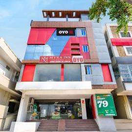 Viesnīca HOTEL O MYRAA INN pilsētā Surūrnagar