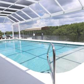 Waterfront luxury estate, hotel u gradu Punta Gorda