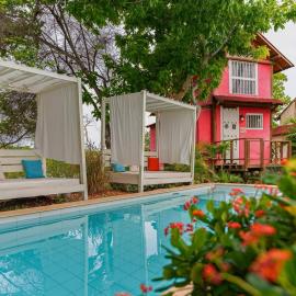 Tiny Village Cartagena Boutique Resort, hotel em Tierra Bomba