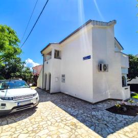 Apartments Benkovic