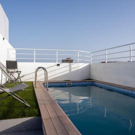 Sky & Pool Residence