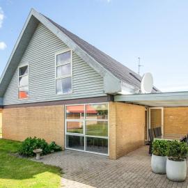 6 person holiday home in Hadsund