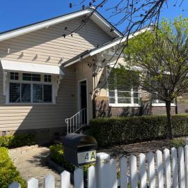 Armidale Central Guest House، فندق في أرميدال