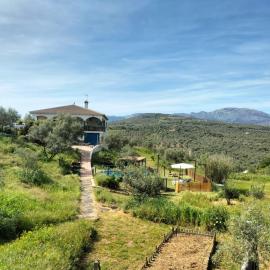 Finca Pil - Casa rural con piscina, Hotel in Ríogordo