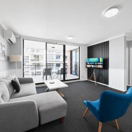 Modern 2-Bedroom Apartment 7mins to Paramatta Train Station