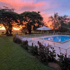 Bangalô Rancho Ouro Verde، فندق في Rolândia