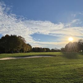 Les sarrays Golf et Lodges, hotel em Neuvy-Pailloux