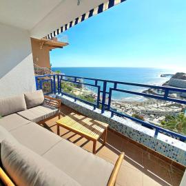 Luxury apartmant with full panoramic ocean view
