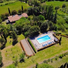 Casale Tigli - Happy Rentals, hotel en Capolona
