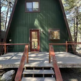 Cozy Alpine A-Frame, Hotel in Flagstaff