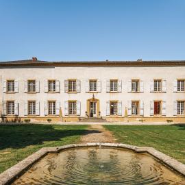 Château de Beausemblant, hotel em Beausemblant