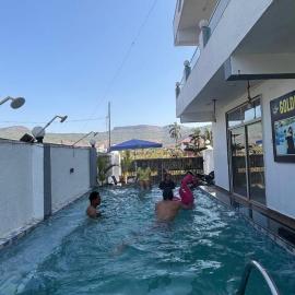 Golden Bird Luxurious 3 bhk Villa, hotel in Malavli