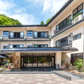 積翠寺温泉古湯坊坐忘庵, Hotel in Tachibanachō