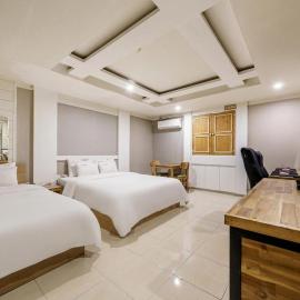 Cats Hotel, hotel 