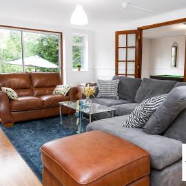 Contractor-Ready 7BR Home - Central Reading Location, Team & Family Friendly, WIFI & Parking، فندق في كافرشام
