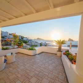 Hotel La Terrazza, hotel a Panarea