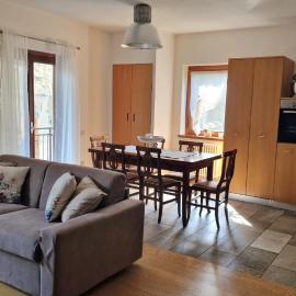 Casa Adelaide, hotel u gradu Cremeno