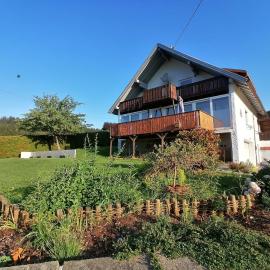 Ferienhaus Allgäu-Haisle, hotelli kohteessa Grünenbach