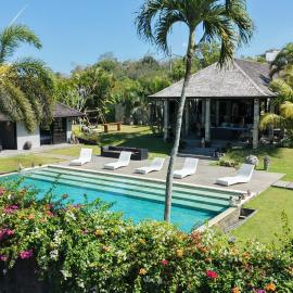 Life is One, hotel in Uluwatu