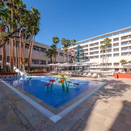 Estival Park Almaris: La Pineda şehrinde bir otel