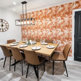 Blackpool में, होटल Spacious 5BR Blackpool Home, Cinema Room, Families Welcome, Sleeps 10