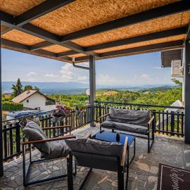 Vista Apartment With Hot Tub & Large Terrace