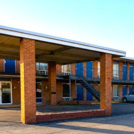 Express Inn New Albany I 22, hotel u gradu Nju Olbani