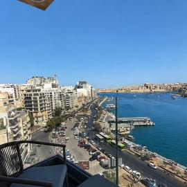 Centric Hotel, hotel v mestu Sliema