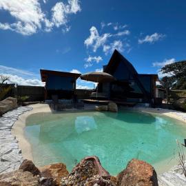 Chalé lago Azul、ヴェンダ・ノーヴァ・ド・イミグランテのホテル