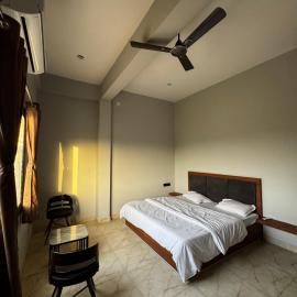 Bhagwati Hotel And Rooms, хотел в Удайпур