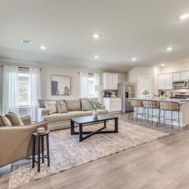 Modern Comfort in the Heart of Broken Arrow!