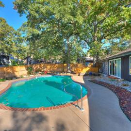 Ironwood House 5BR Tulsa Heated Pool