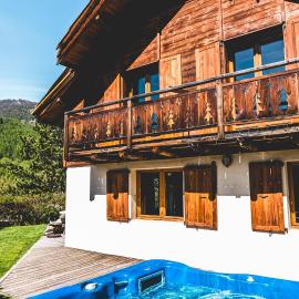 Chalet Le Serre des Oiseaux، فندق في سا شيفري