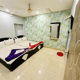 Hotel The Aliza Palace