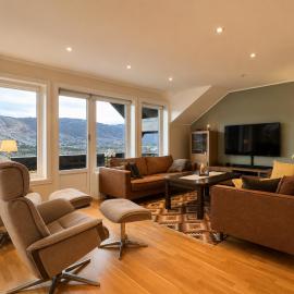 Beautiful penthouse centrally located in Geilo, stunning views