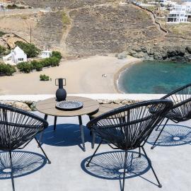 The Mykonist Merchia Beach Villas & Suites، فندق في Merchia Beach
