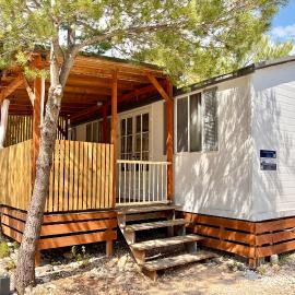 Mobilehome Adams Glamping - Camp Adriatic, Hotel in Primošten