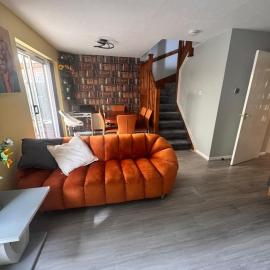 #167 Cozy Tipton West Midlands Stay - Sleeps 6, hotel a Tipton