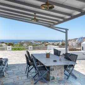 Villa Fotis, hotel v destinaci Ano Syros