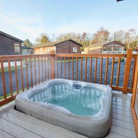 Mandarin Lodge with Hot Tub, hotel in Malton