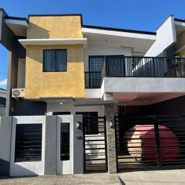 Modern Home and Stylish Design, hotel Ibaba városában