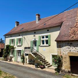 Le Charme du Perigord - chambre & table d'hotes, hotel a Saint-Sulpice-dʼExcideuil