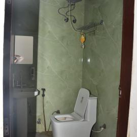 Hotel Shakti Stay - Vrindavan #Near Temples #Couple Friendly #Near Gol Chowk #Family & Deluxe Rooms #Ac Rooms #Lift #Budget Friendly, hotel en Vrindāvan