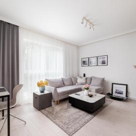 Pszczyńska Modern Apartment by BookingHost