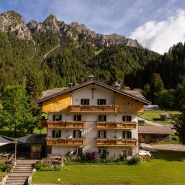 Rifugio Cereda, hôtel à Fiera di Primiero