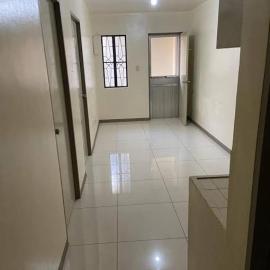 Bautista Apartments, hotel i Imus