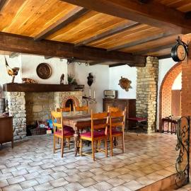 Au temps présent - Maison de charme avec jardin, animaux bienvenus, à 4km de Pairi Daiza